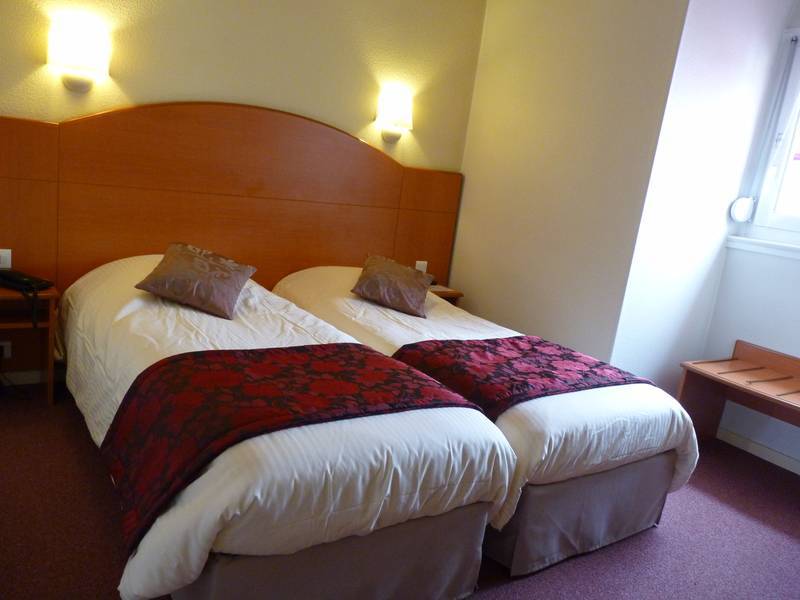 Comfort Hotel Cecil Metz Gare Bagian luar foto
