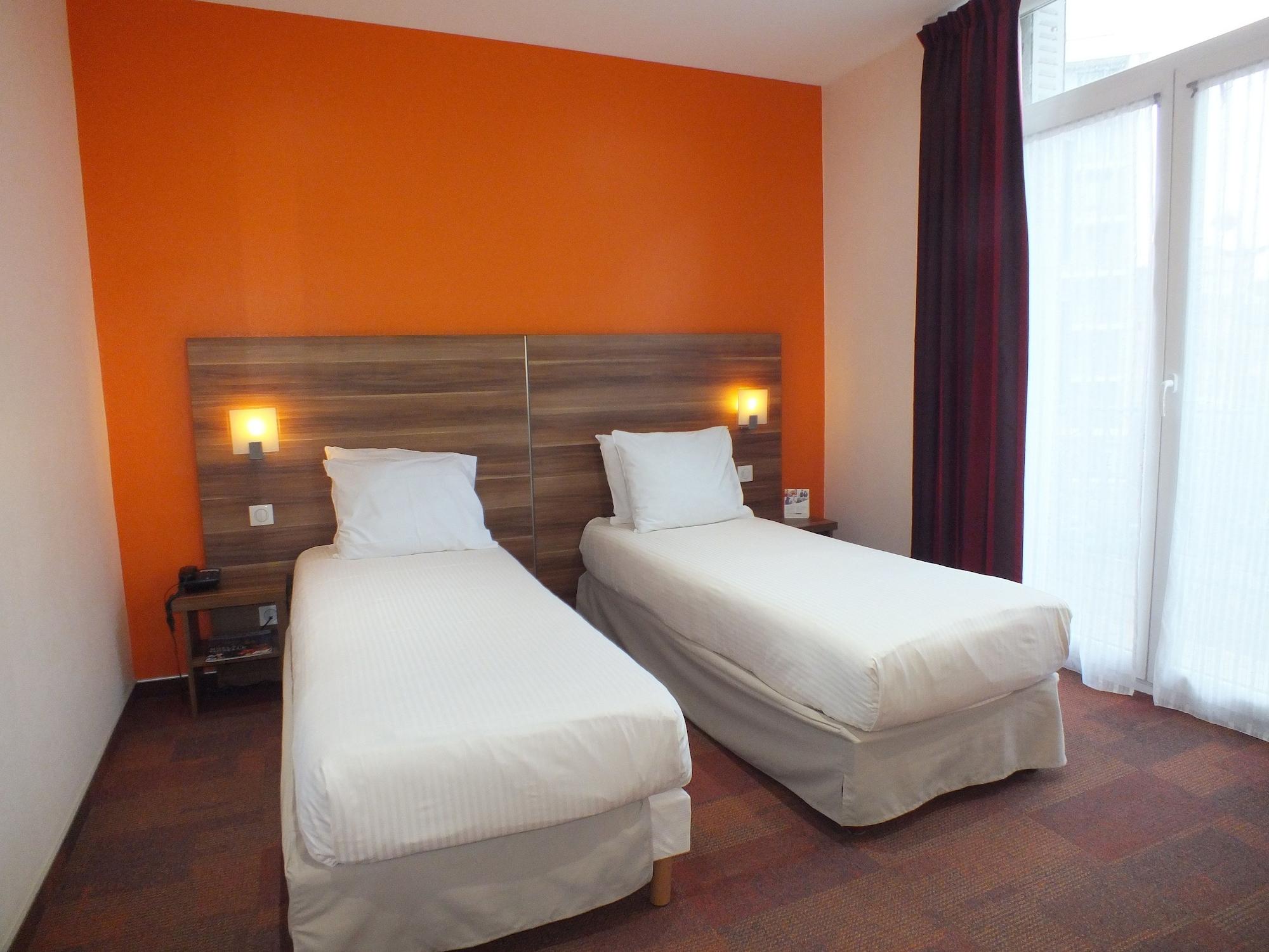 Comfort Hotel Cecil Metz Gare Bagian luar foto