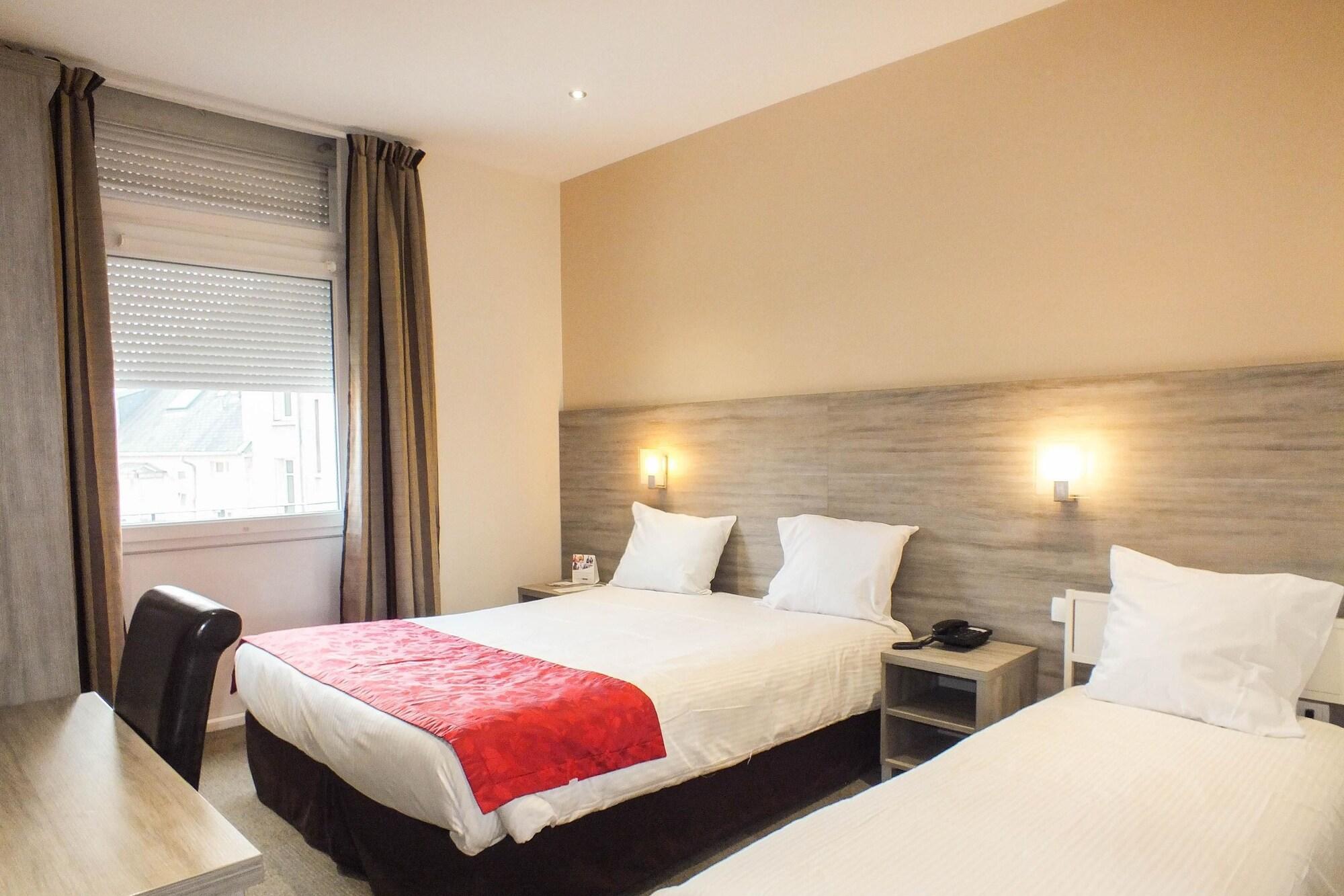 Comfort Hotel Cecil Metz Gare Bagian luar foto