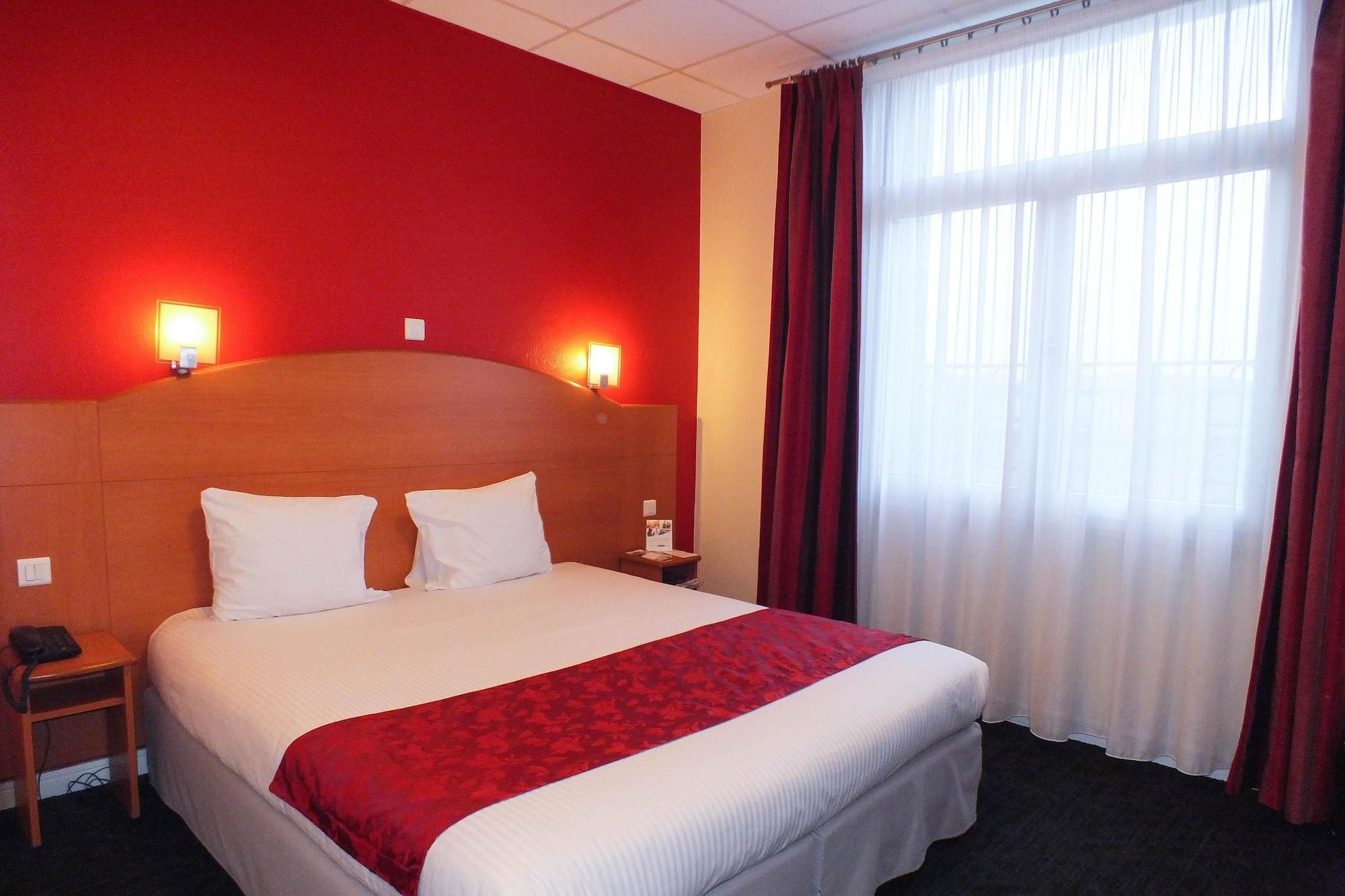 Comfort Hotel Cecil Metz Gare Bagian luar foto