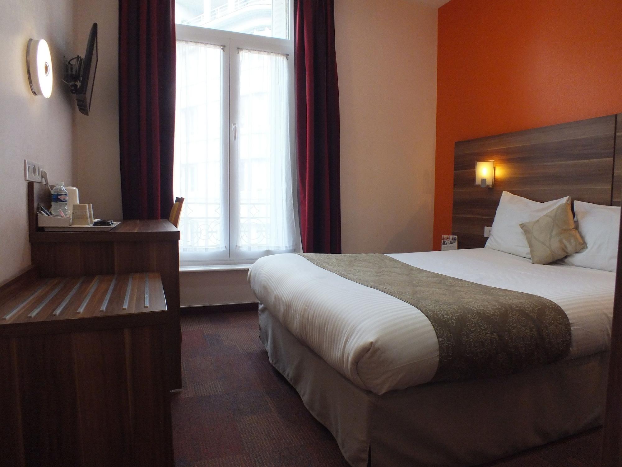 Comfort Hotel Cecil Metz Gare Bagian luar foto