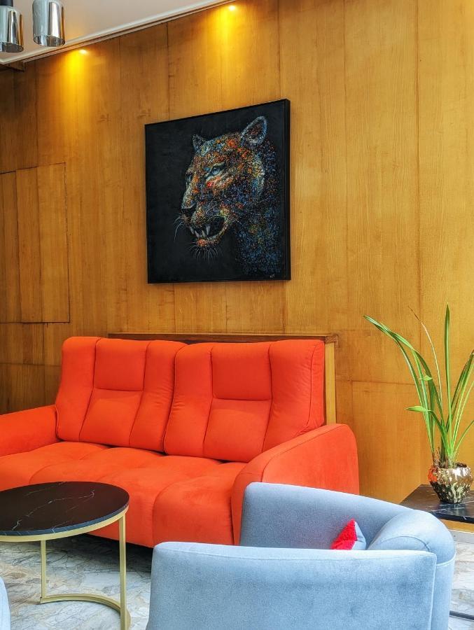 Comfort Hotel Cecil Metz Gare Bagian luar foto