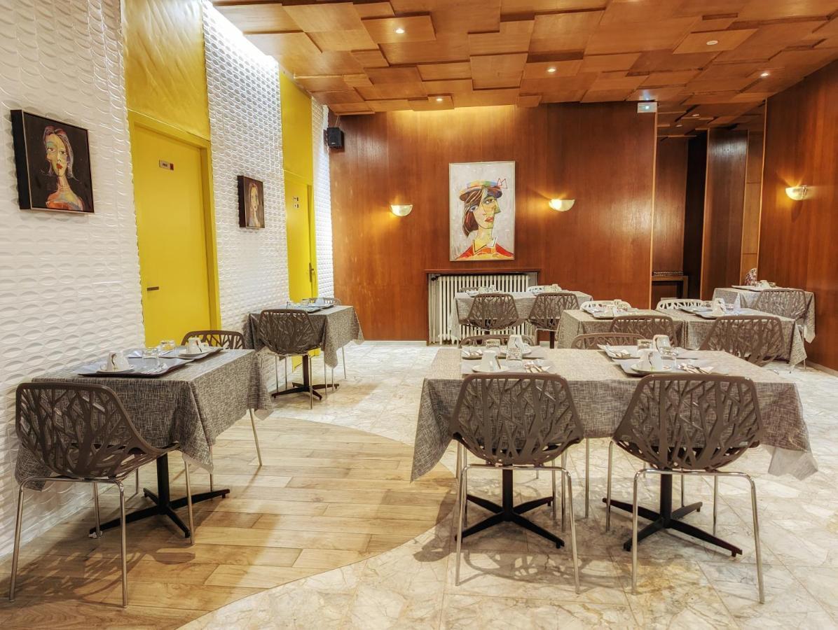 Comfort Hotel Cecil Metz Gare Bagian luar foto