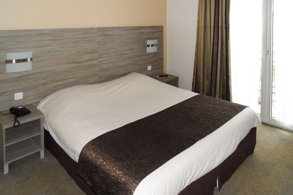 Comfort Hotel Cecil Metz Gare Bagian luar foto