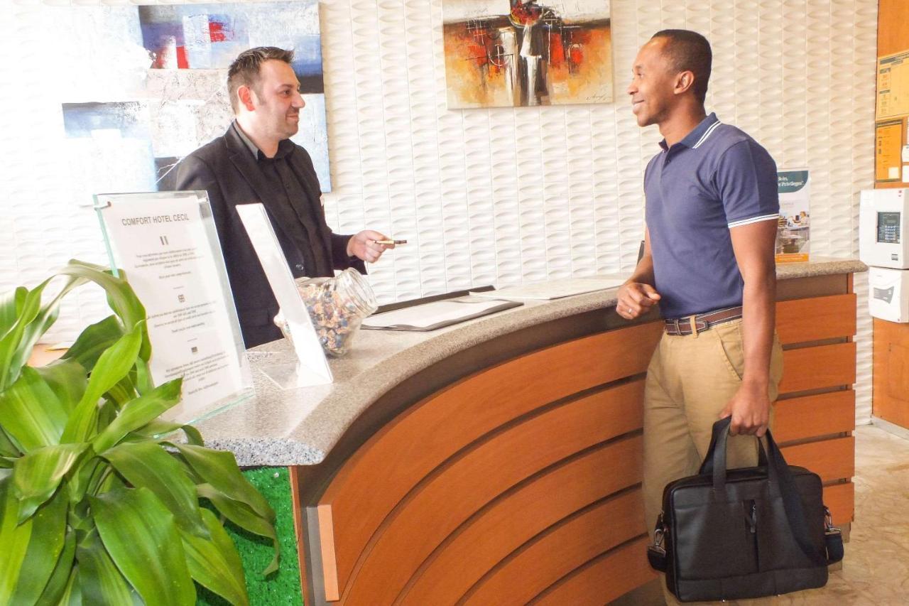 Comfort Hotel Cecil Metz Gare Bagian luar foto